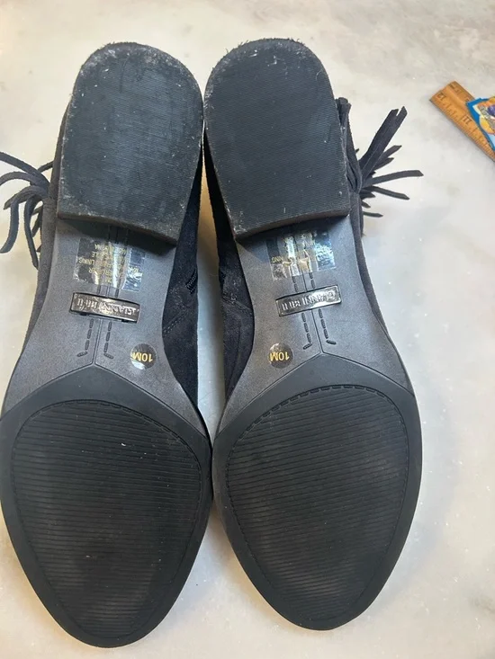 Gianni Bini Rorrie Grey Suede Fringe Ankle Boots 10M - Picture 6 of 7